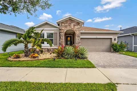 176 Silver Maple Rd, Groveland, FL 34736