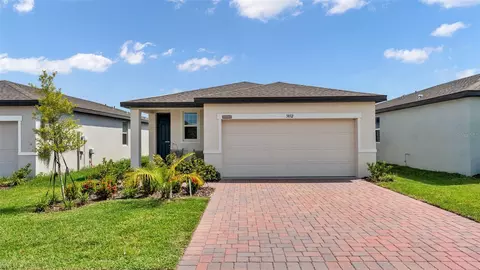 3832 Giorgio Dr, Winter Haven, FL 33884