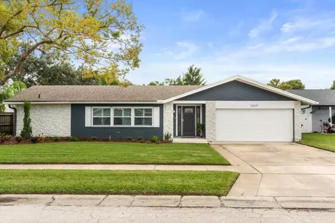 2209 Winnebago Trl, Fern Park, FL 32730