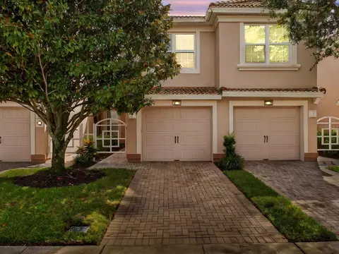 1213 Bella Cara Ct, Davenport, FL 33896