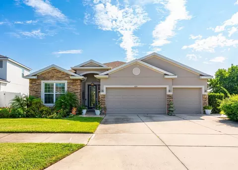 624 Neptune Dr, Groveland, FL 34736