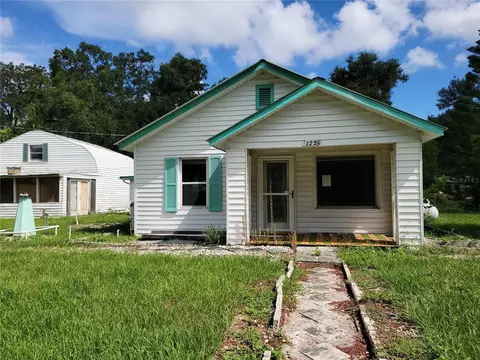 1225 Liberty Ave, Mount Dora, FL 32757