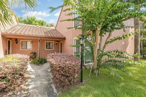 607 Saint Johns Ct #607, Winter Park, FL 32792