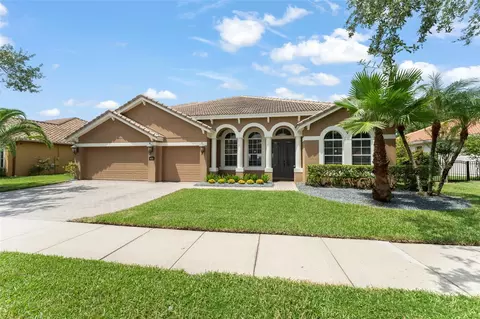 9436 Walnut Crest Dr, Orlando, FL 32832