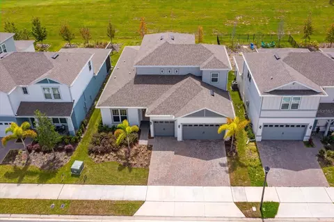 15954 Winding Bluff Dr, Montverde, FL 34756