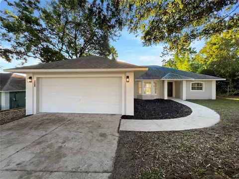 972 Forest Hill Dr, Minneola, FL 34715