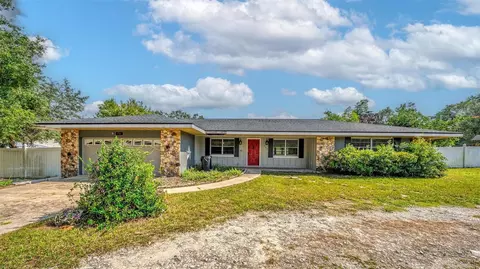 730 Oak Dr, Groveland, FL 34736