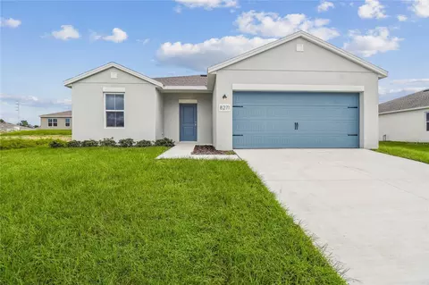 8271 N Wakefield Dr, Dunnellon, FL 34434
