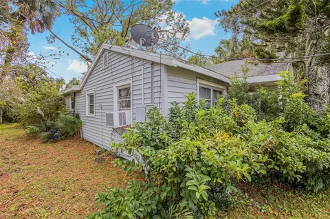 Exterior - 240 Washington Pl, Ormond Beach, FL 32174 photo 5 of 7