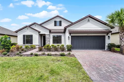 937 Walnut Creek Ln, Kissimmee, FL 34759