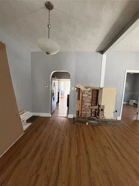 Entry Way - 433 Pennsylvania Ave, Saint Cloud, FL 34769 photo 4 of 4