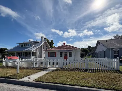 Exterior - 433 Pennsylvania Ave, Saint Cloud, FL 34769 photo 2 of 10
