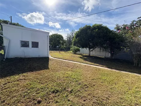 Exterior - 433 Pennsylvania Ave, Saint Cloud, FL 34769 photo 10 of 10