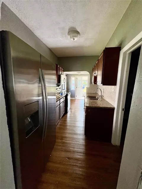 Entry Way - 433 Pennsylvania Ave, Saint Cloud, FL 34769 photo 1 of 4