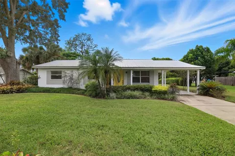 182 Lakeside Dr, Sanford, FL 32773
