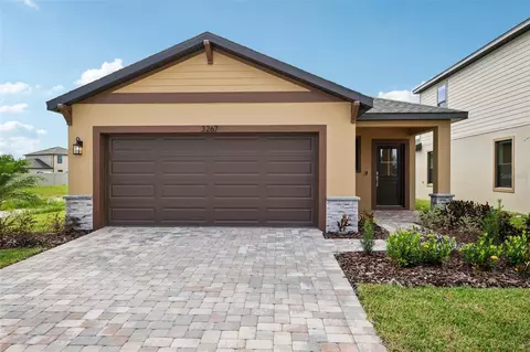 3267 Cup Dr, Lakeland, FL 33803