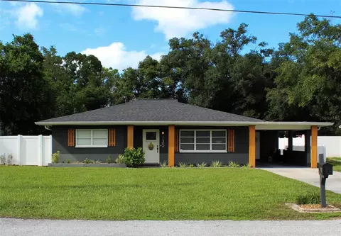 135 Connie Ave, Tampa, FL 33613