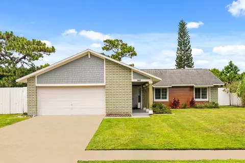910 Mosshart Ln, Orlando, FL 32825