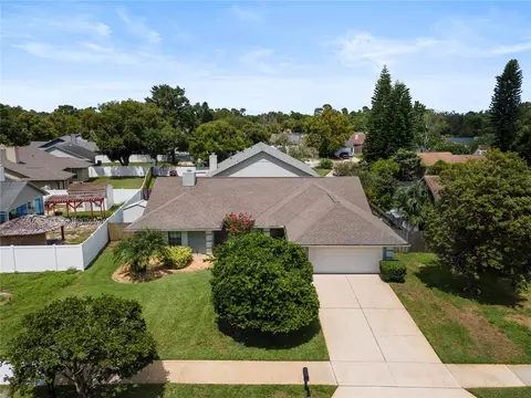 1074 Weaver Dr, Oviedo, FL 32765