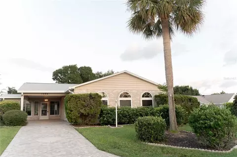 1204 Maria Ct, Lady Lake, FL 32159