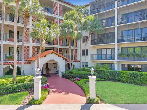 100 S Interlachen Ave #503, Winter Park, FL 32789