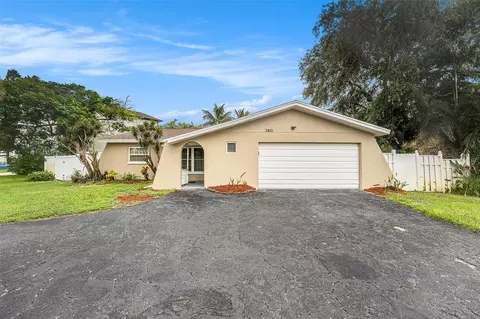 3401 Coquina Key Dr SE, Saint Petersburg, FL 33705