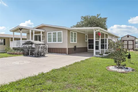 36850 Lakewood Dr, Zephyrhills, FL 33542
