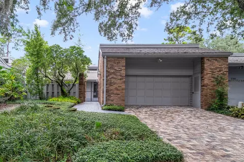 220 Pine Cone Ln, Longwood, FL 32779