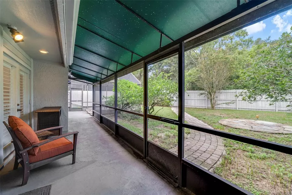 Exterior - 220 Pine Cone Ln, Longwood, FL 32779 photo 3 of 6