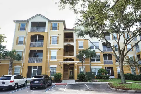3314 Robert Trent Jones Dr #105, Orlando, FL 32835
