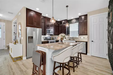 Kitchen - 1105 Eagle Run Way, Ocoee, FL 34761 photo 2 of 4