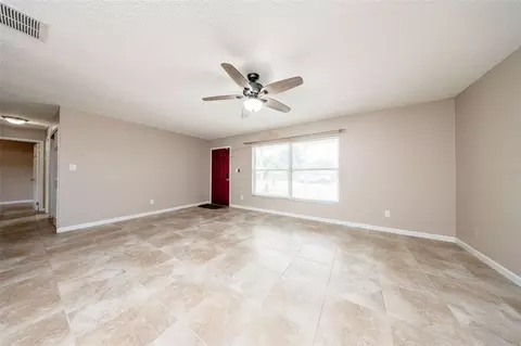 Living - 2009 Adair St, Ocoee, FL 34761 photo 3 of 4