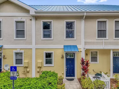 627 Cornerstone Dr, Kissimmee, FL 34744