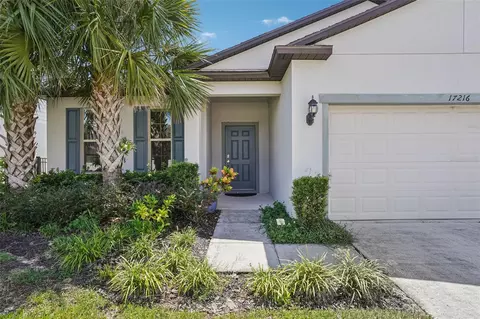 17216 Goldcrest Loop, Clermont, FL 34714