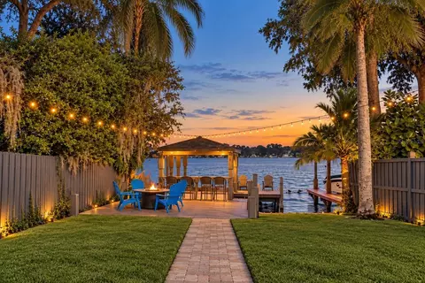 560 Ololu Dr, Winter Park, FL 32789