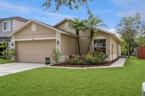 2015 Stone Abbey Blvd, Orlando, FL 32828