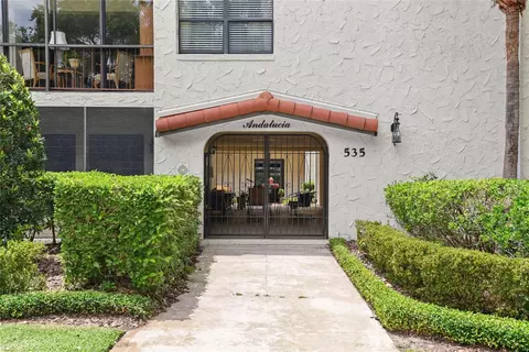535 N Interlachen Ave #305, Winter Park, FL 32789