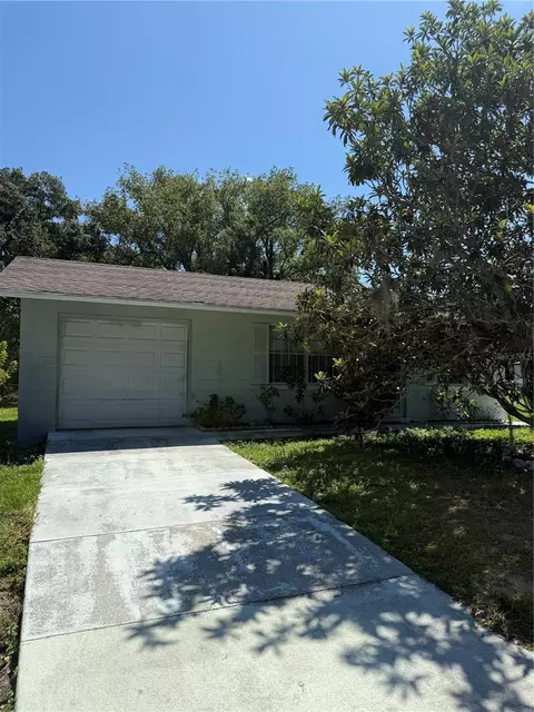 107 Kensington St, Eustis, FL 32726