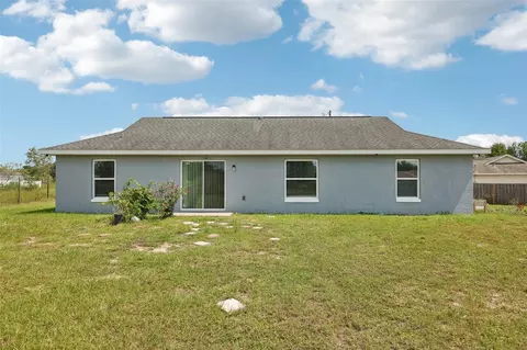Exterior - 5 Laurel Pass Ct, Ocala, FL 34480 photo 4 of 5