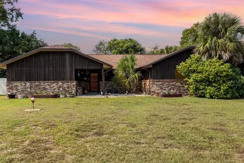 563 Silver Course Cir, Ocala, FL 34472