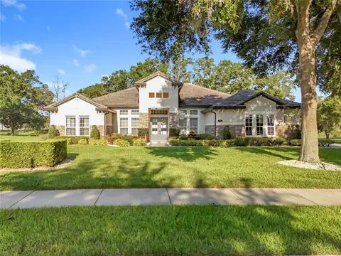 32211 Red Tail Blvd, Sorrento, FL 32776