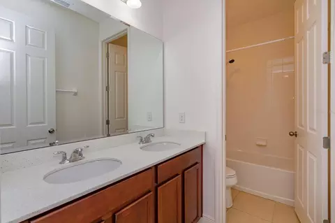 Bath - 4956 Blanche Ct, Saint Cloud, FL 34772 photo 3 of 3