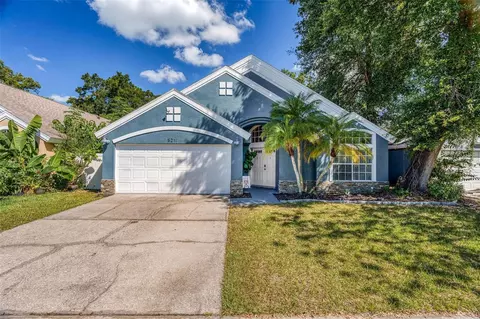 5211 Mystic Point Ct, Orlando, FL 32812