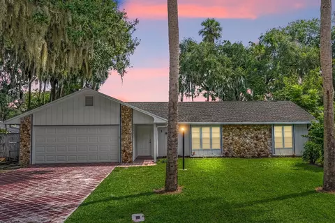 1811 Mango Tree Dr, Edgewater, FL 32132