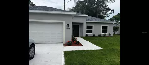 2033 10th Ave, Deland, FL 32724