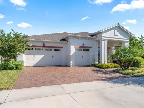 Exterior - 2600 Meadowedge Loop, Saint Cloud, FL 34772 photo 2 of 9