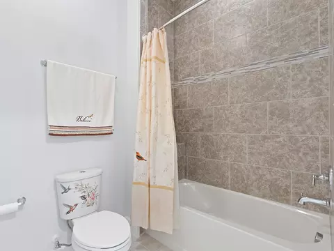 Bath - 2600 Meadowedge Loop, Saint Cloud, FL 34772 photo 5 of 5