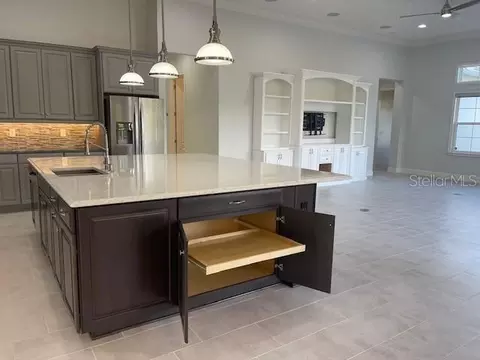 Kitchen - 2600 Meadowedge Loop, Saint Cloud, FL 34772 photo 6 of 13