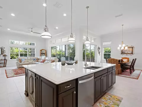 Kitchen - 2600 Meadowedge Loop, Saint Cloud, FL 34772 photo 3 of 13