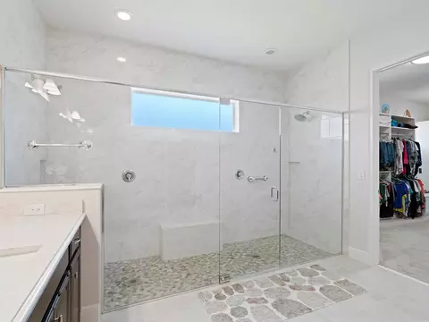 Bath - 2600 Meadowedge Loop, Saint Cloud, FL 34772 photo 2 of 5